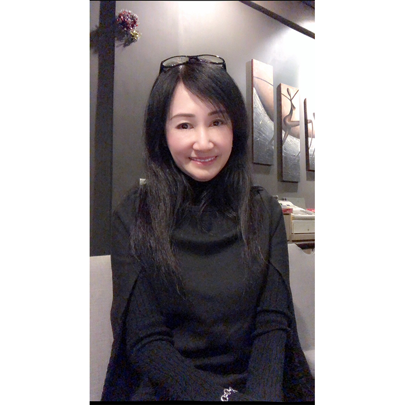 館員—梁月玲